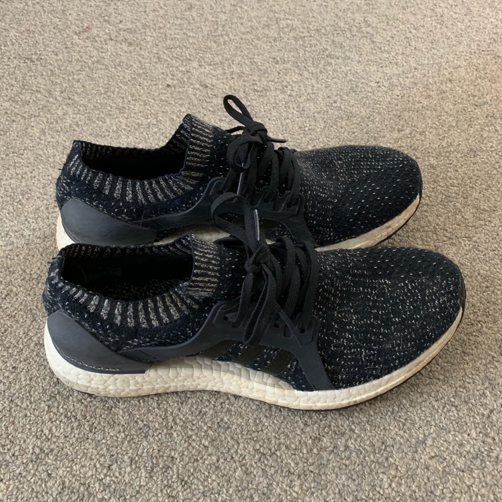 Navy Adidas Ultraboost